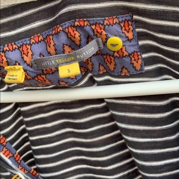 Anthropologie, Little yellow button, shirt, Small - Picture 7 of 8